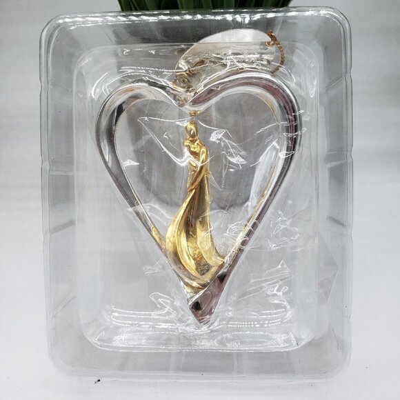 2002 Hallmark Keepsake Our First Christmas Metal Heart Ornament - Picture 4 of 9